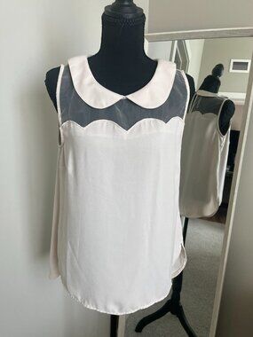 Laura Conrad Sheer Scalloped Sleeveless Blouse – Peter Pan Collar Cream Top